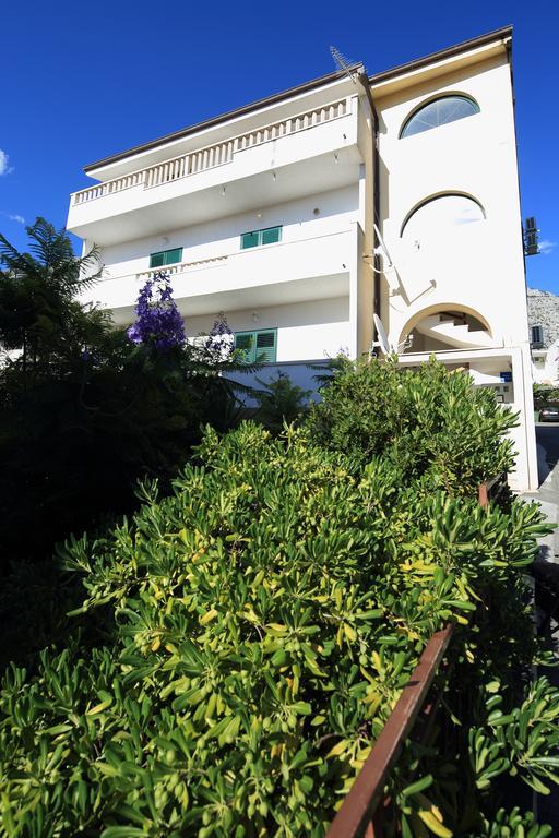 Apartments Gisela Makarska Ngoại thất bức ảnh